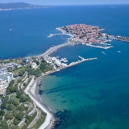 Private Studio, South Beaсh, Nessebar, Larisa Apartment *