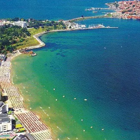 Apartment Private Studio, South Beaсh, Nessebar, Larisa