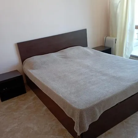 Private Studio, South Beaсh, Nessebar, Larisa *