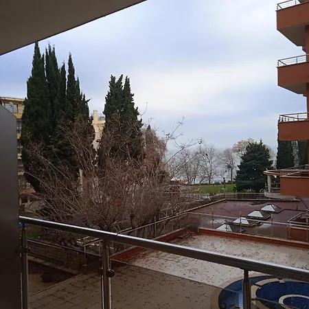 Private Studio, South Beaсh, Nessebar, Larisa Apartment