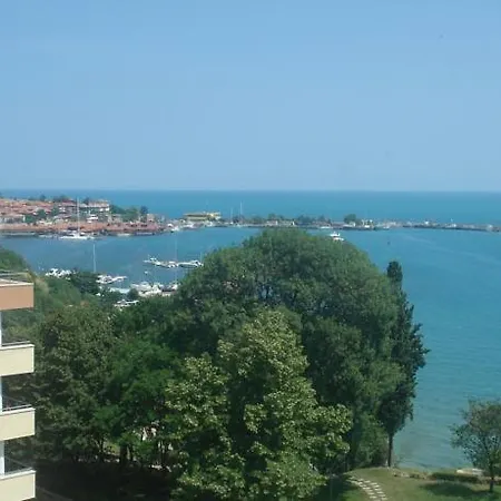 Private Studio, South Beaсh, Nessebar, Larisa Appartement Nessebar