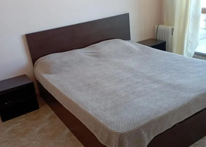 Private Studio, South Beaсh, Nessebar, Larisa *